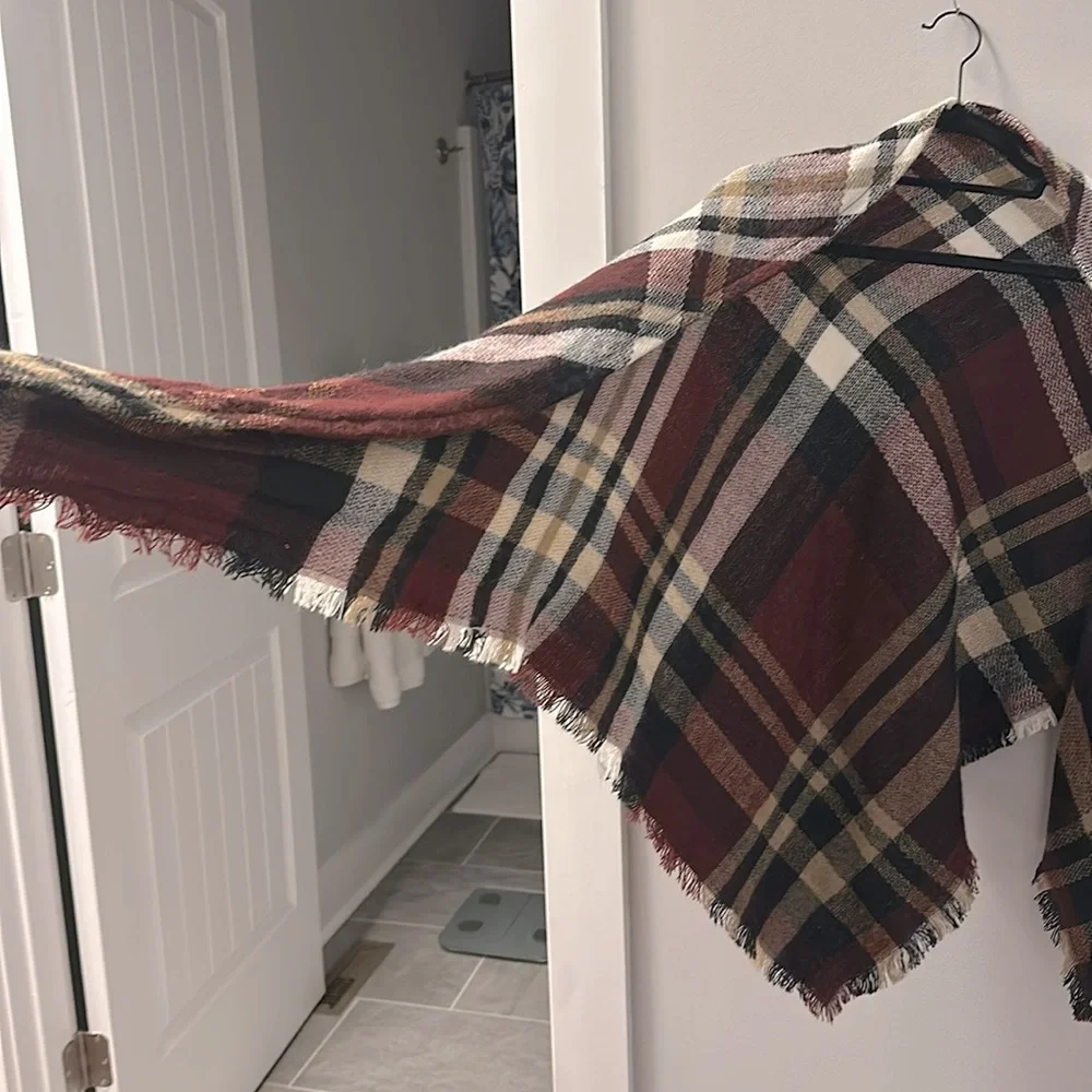 Multicolored wrap